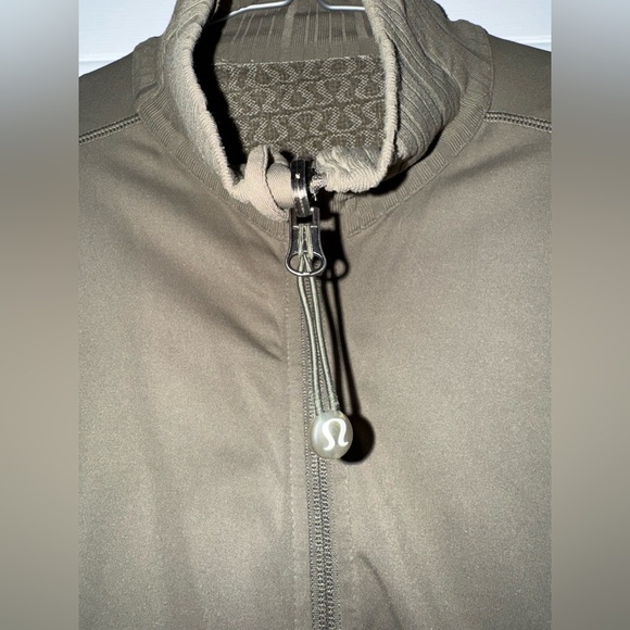 Lululemon Jacket - Picture 3 of 4